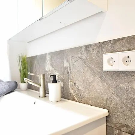 Cosy New In Calm Area Near Merano * Plaus