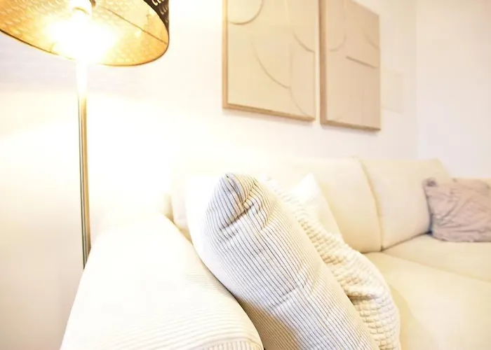 شقة Cosy New In Calm Area Near