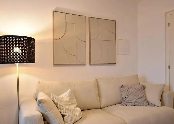 Cosy New In Calm Area Near شقة ميرانو